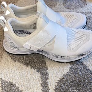 TIEM Slipstream Indoor Bike Shoe W7.5 White Marble